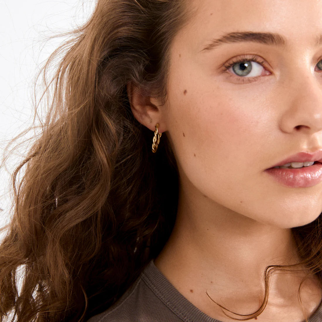 NAJA twisted hoop earrings