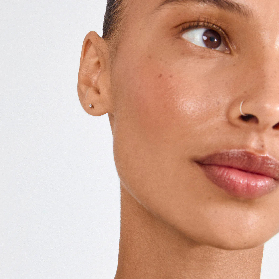 YANA micro crystal earstuds