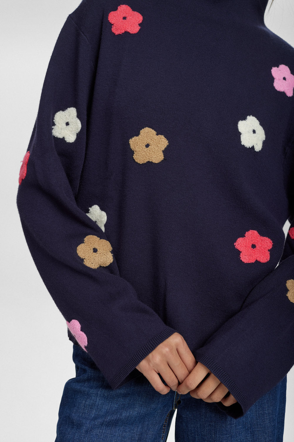 Nuflow Dark Saphire Pullover