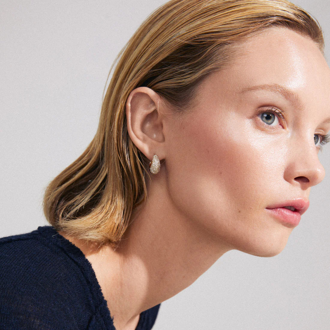 Focus Crystal Earring