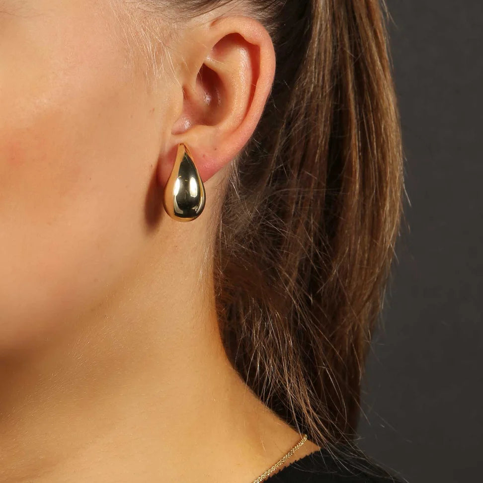 Yenni Small Earring
