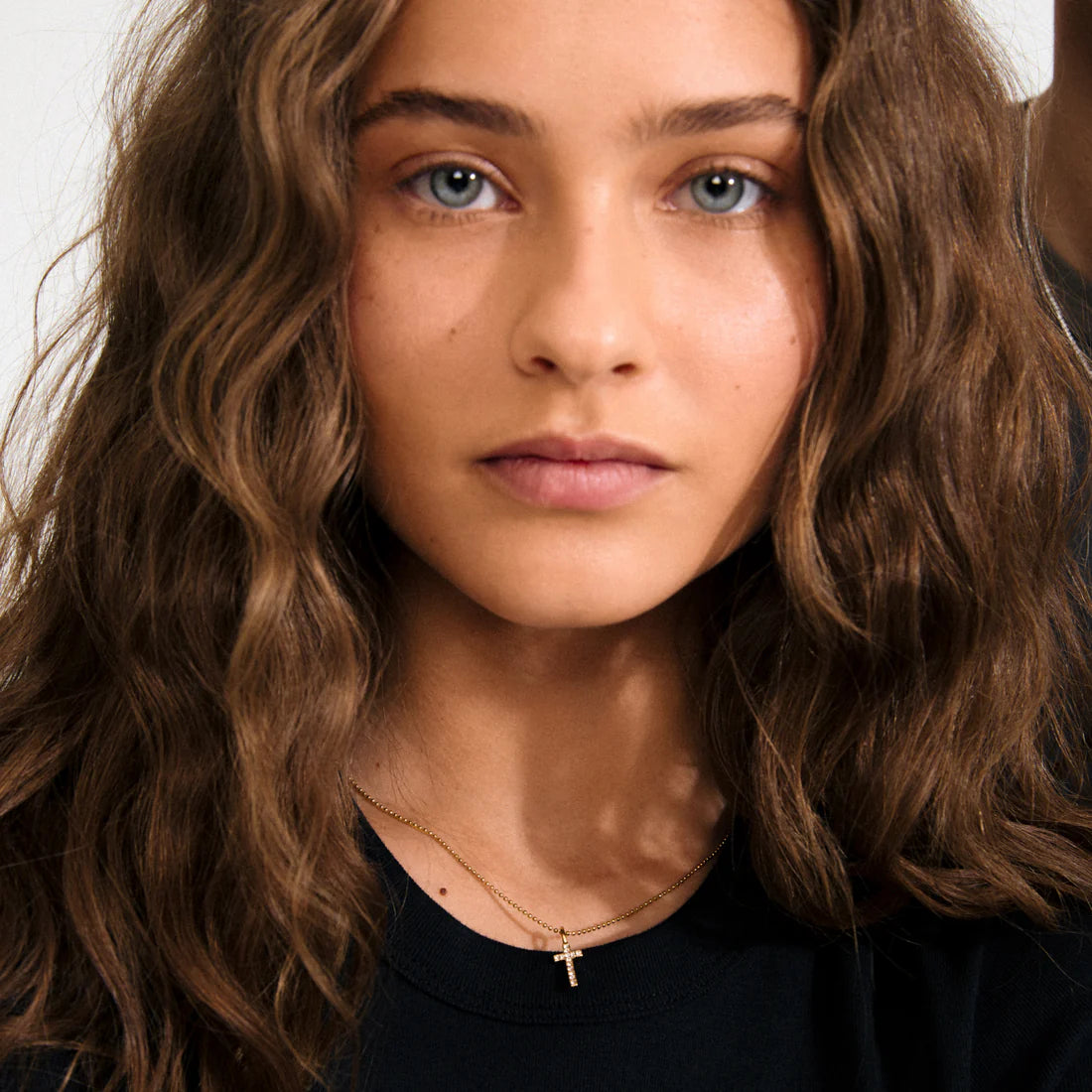 CHARM mini cross pendant