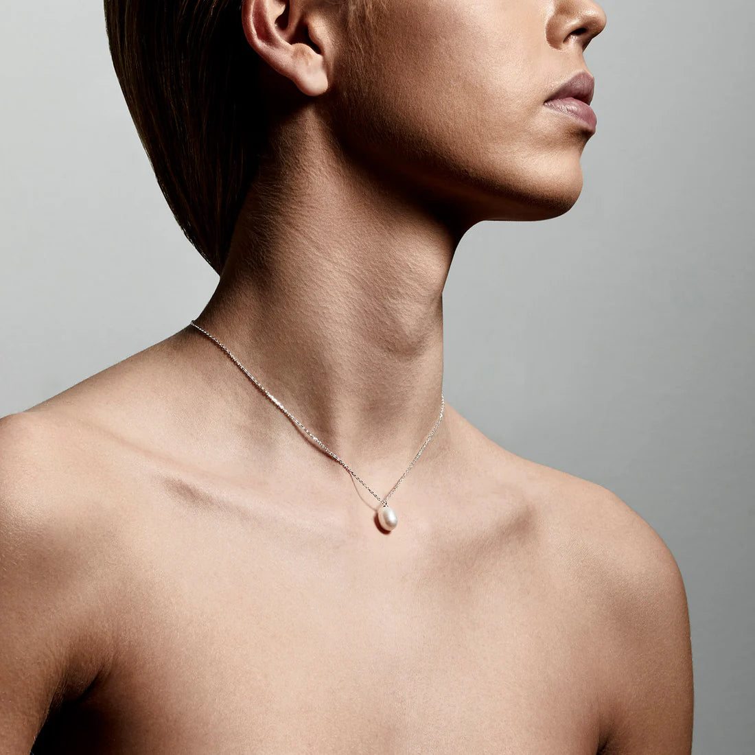 EILA freshwater pearl necklace