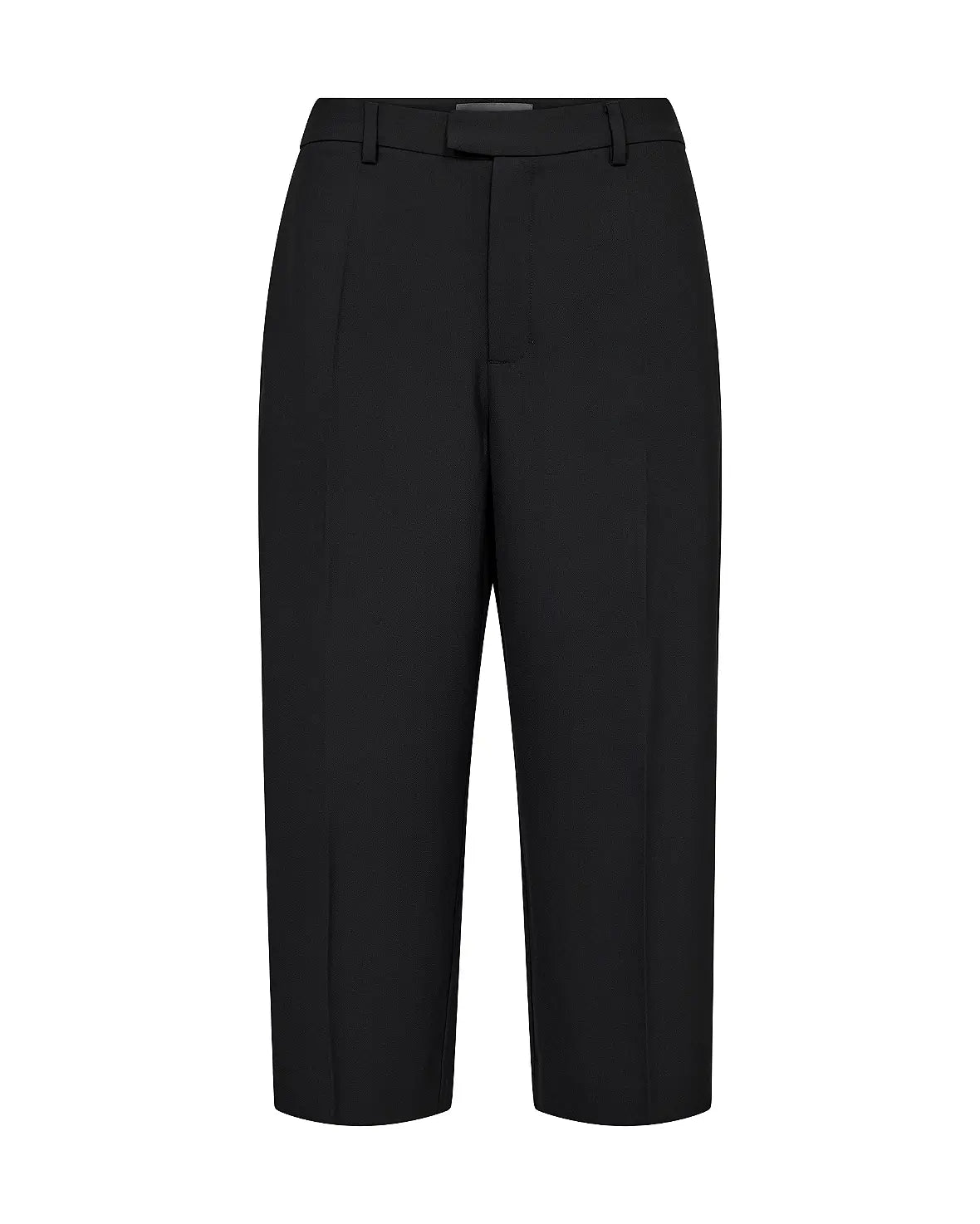 Leyana Miley Long Shorts